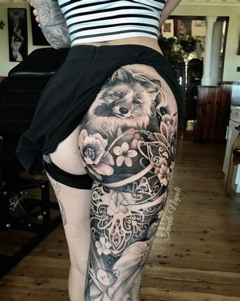 bum cheek tattoo ideas|Unique and Stylish Buttcheek Tattoo Ideas for Women